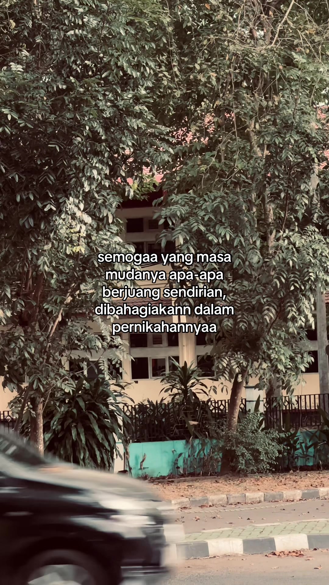@SUKA GALAUUU