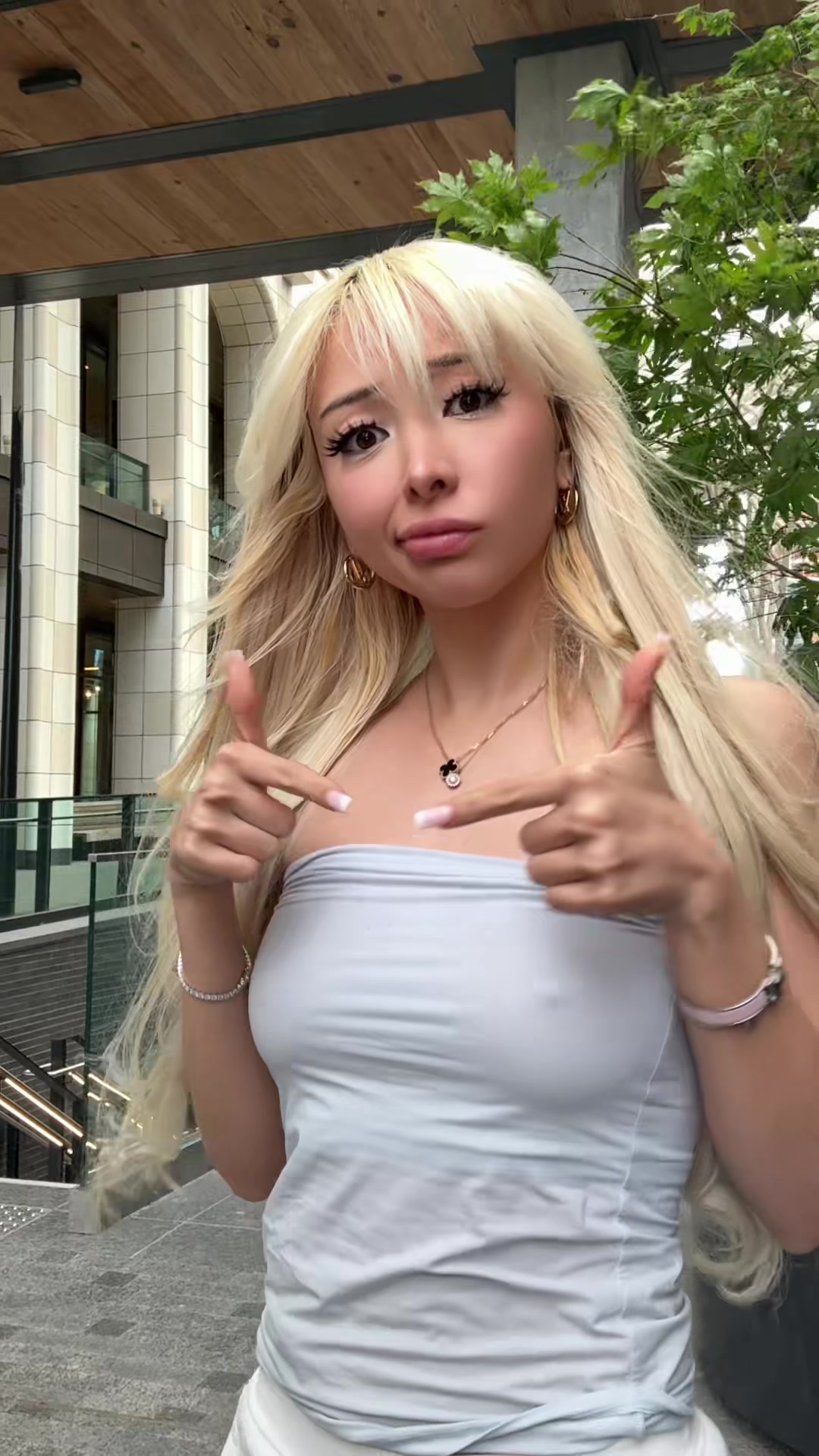 @mia