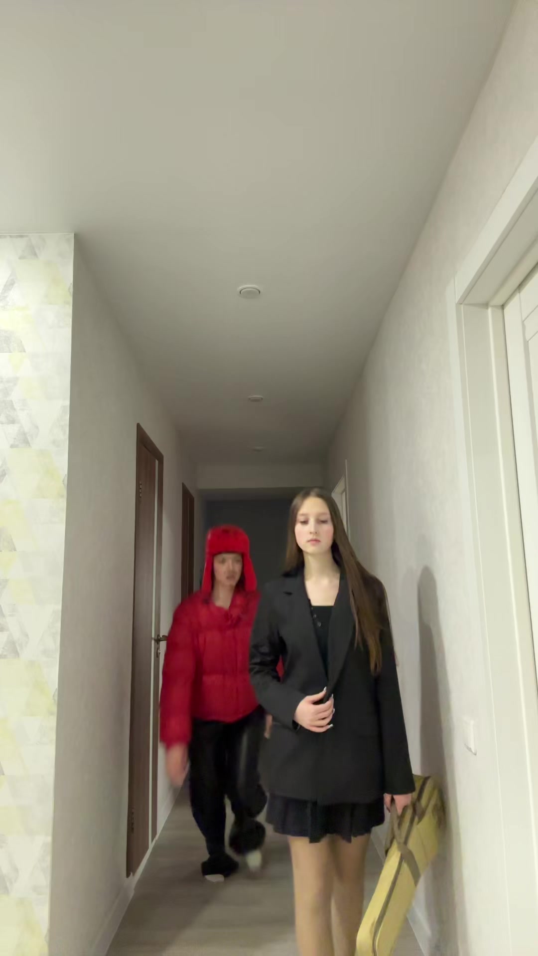 @полина🤲🏻
