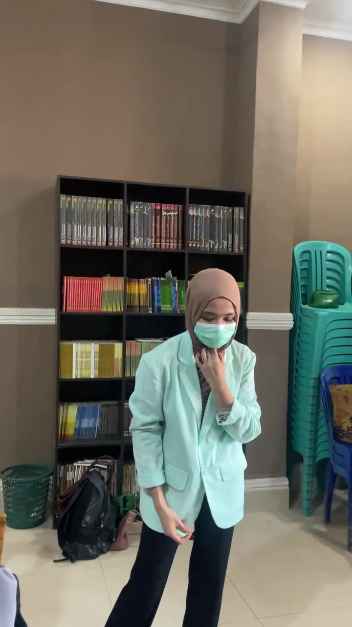 @Febriyy