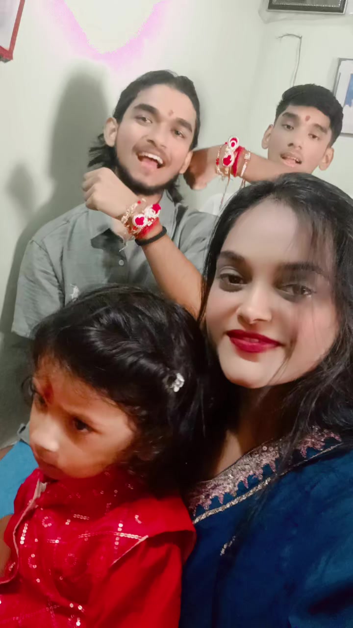 @👑😘Papa ki princess Sneha👑😘