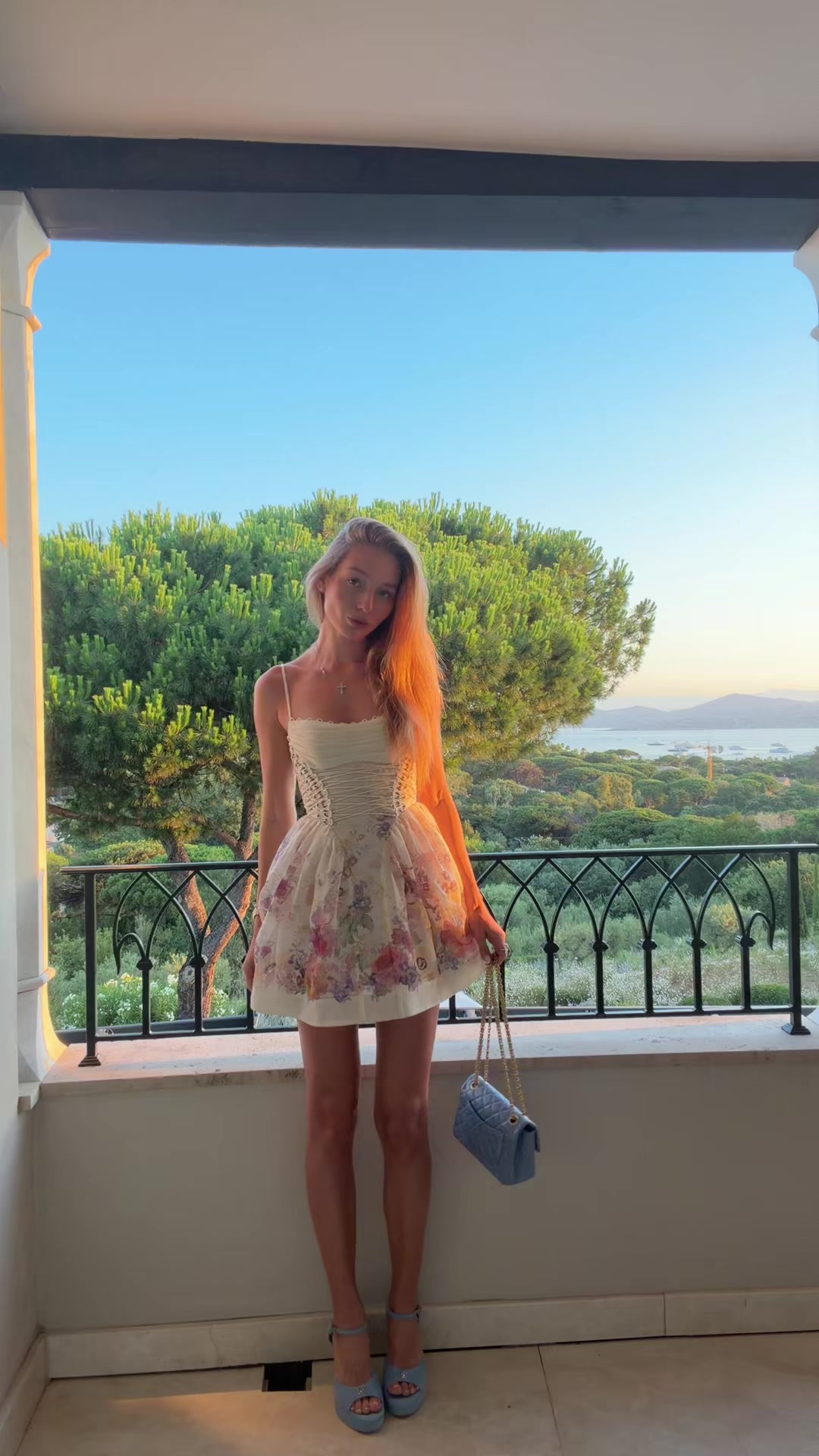 @Olga Mikhina