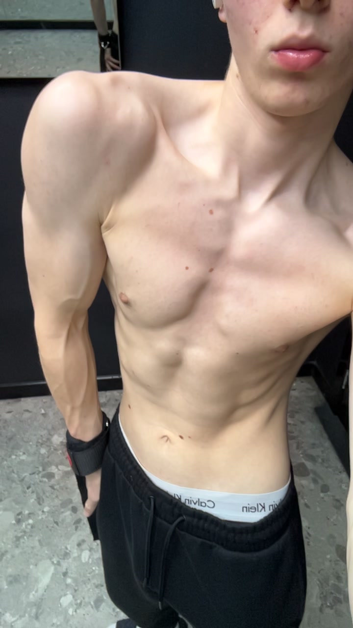 @zhallo