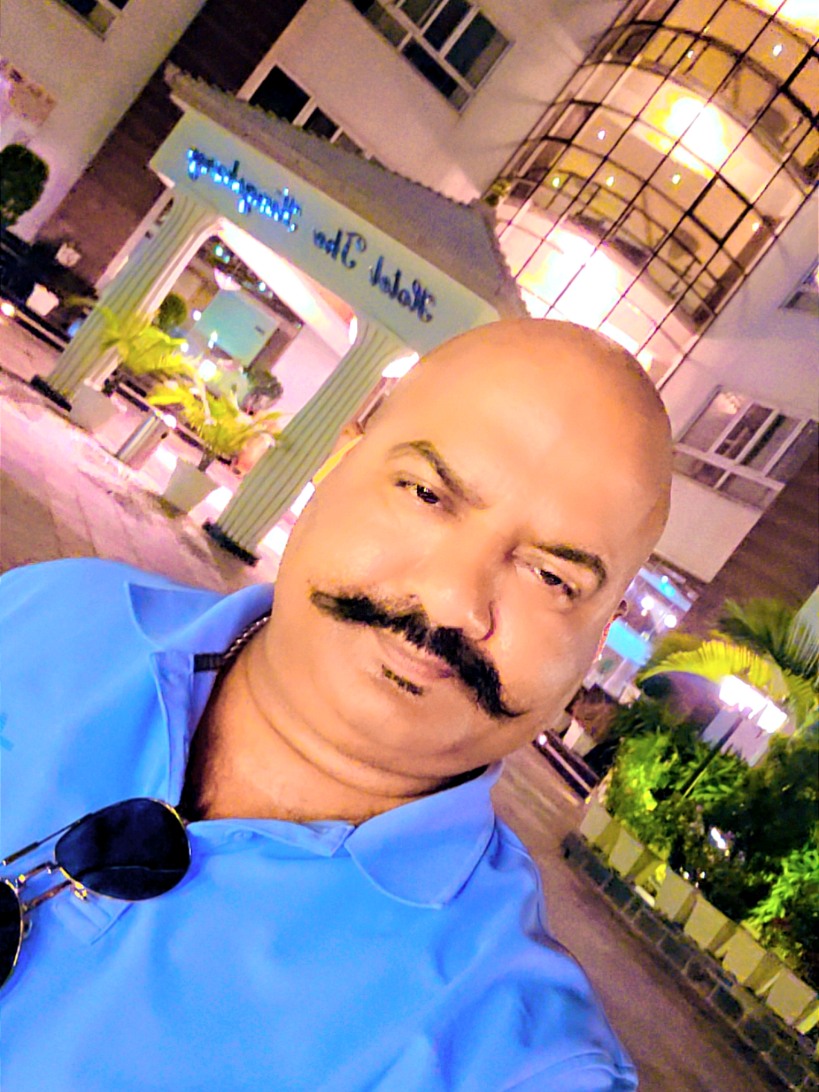 @dkjha_Traveller