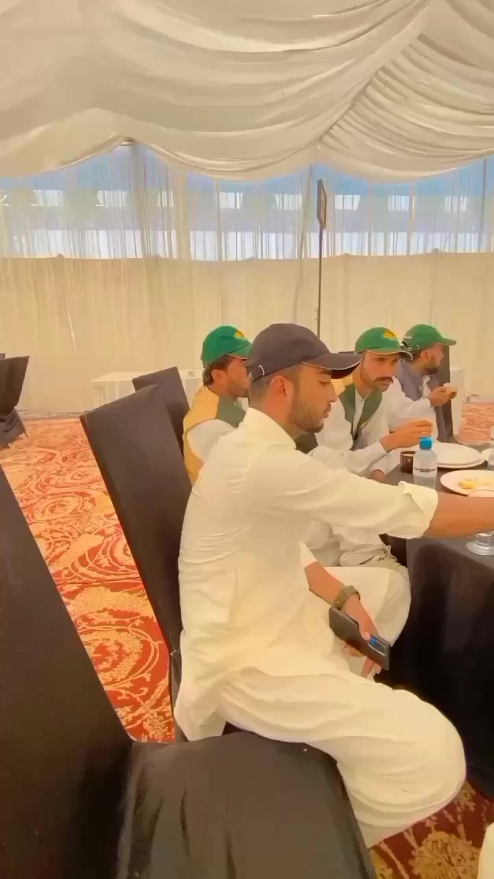 @RAJA Fakhar Hassan 🙂🥂