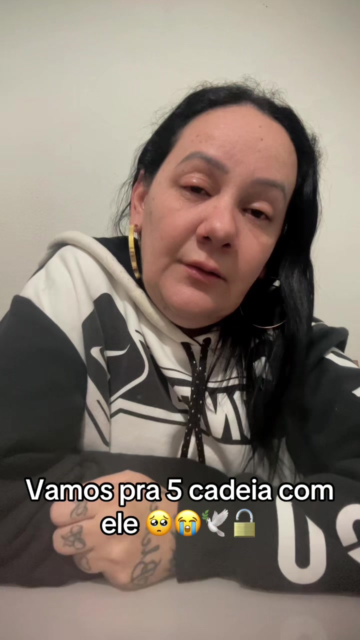 @lessandraoficiall