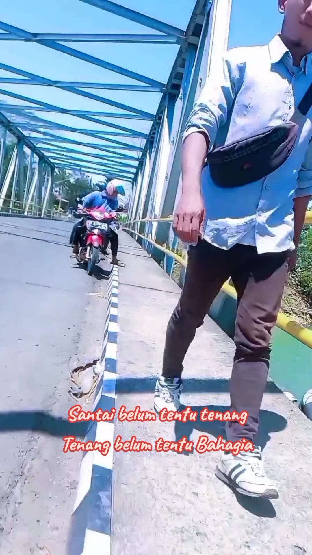 @Moeneef