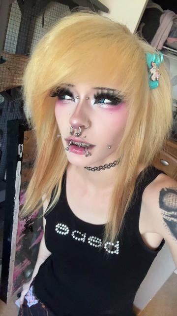 @🏳️&zwj;🌈[,,_,,]:3