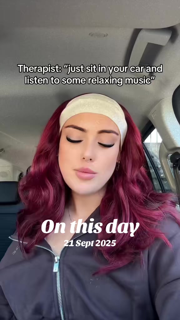 @LEASHBIAN 😈