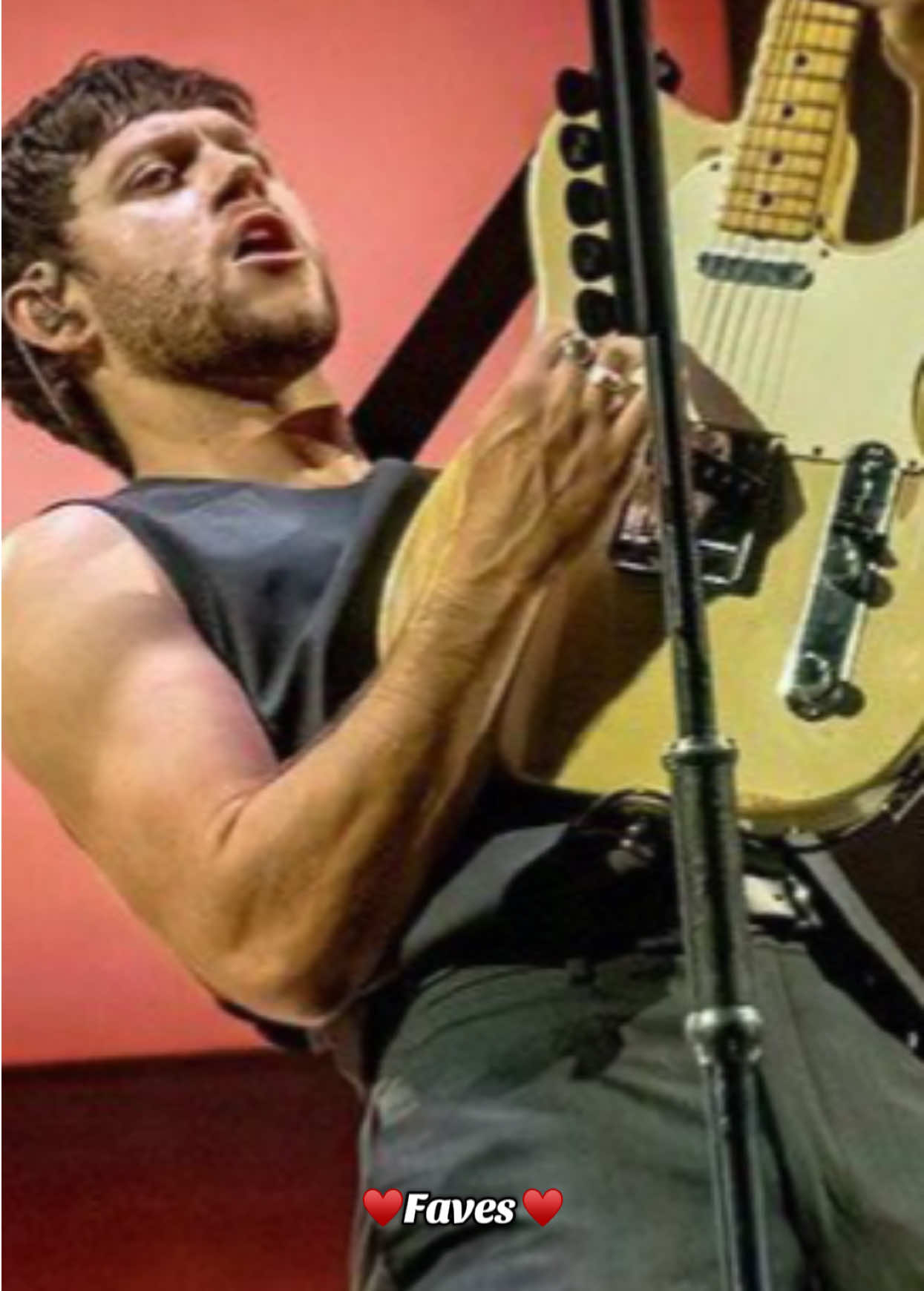 @Heartbreak_Heather_Weather🎸