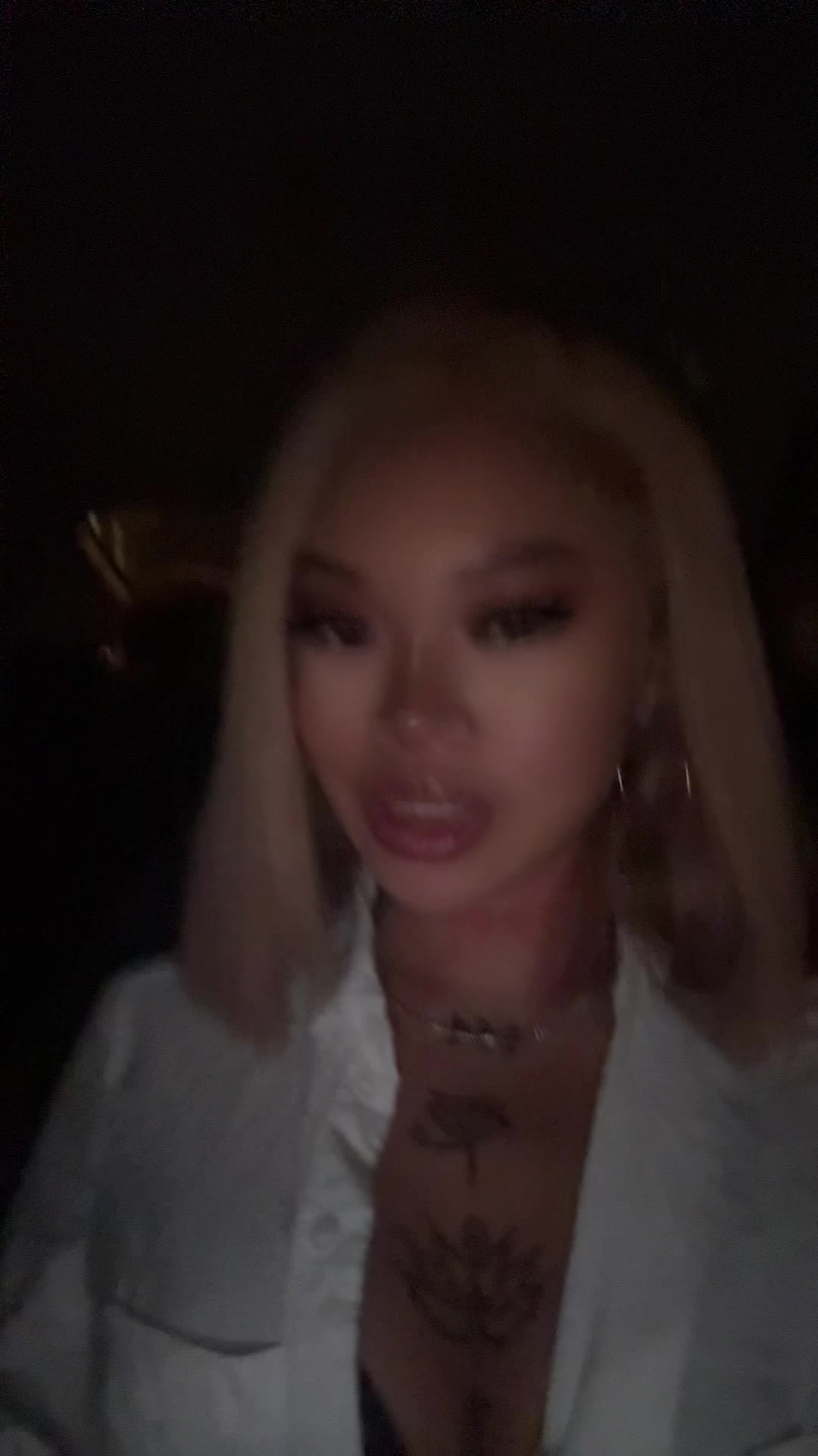 @Angela