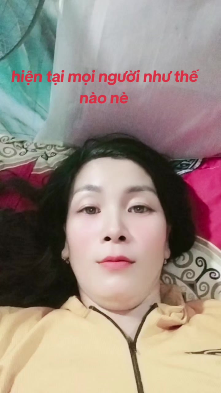 @&Uacute;t Thật hậu Giang
