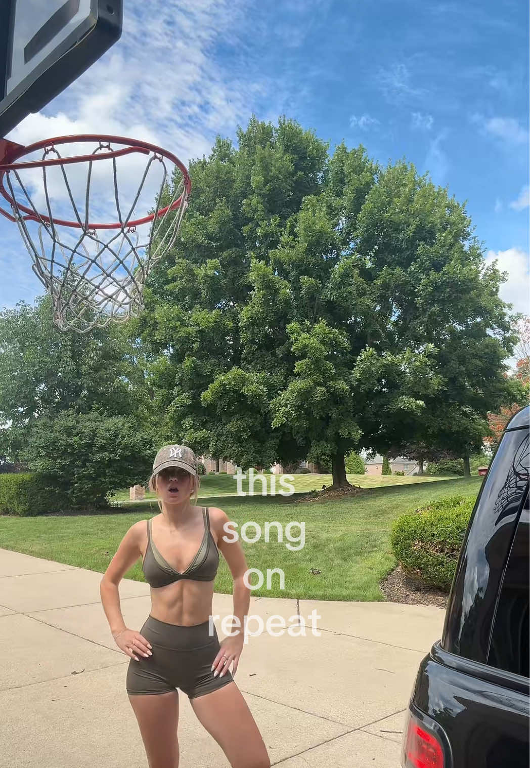 @ellie k