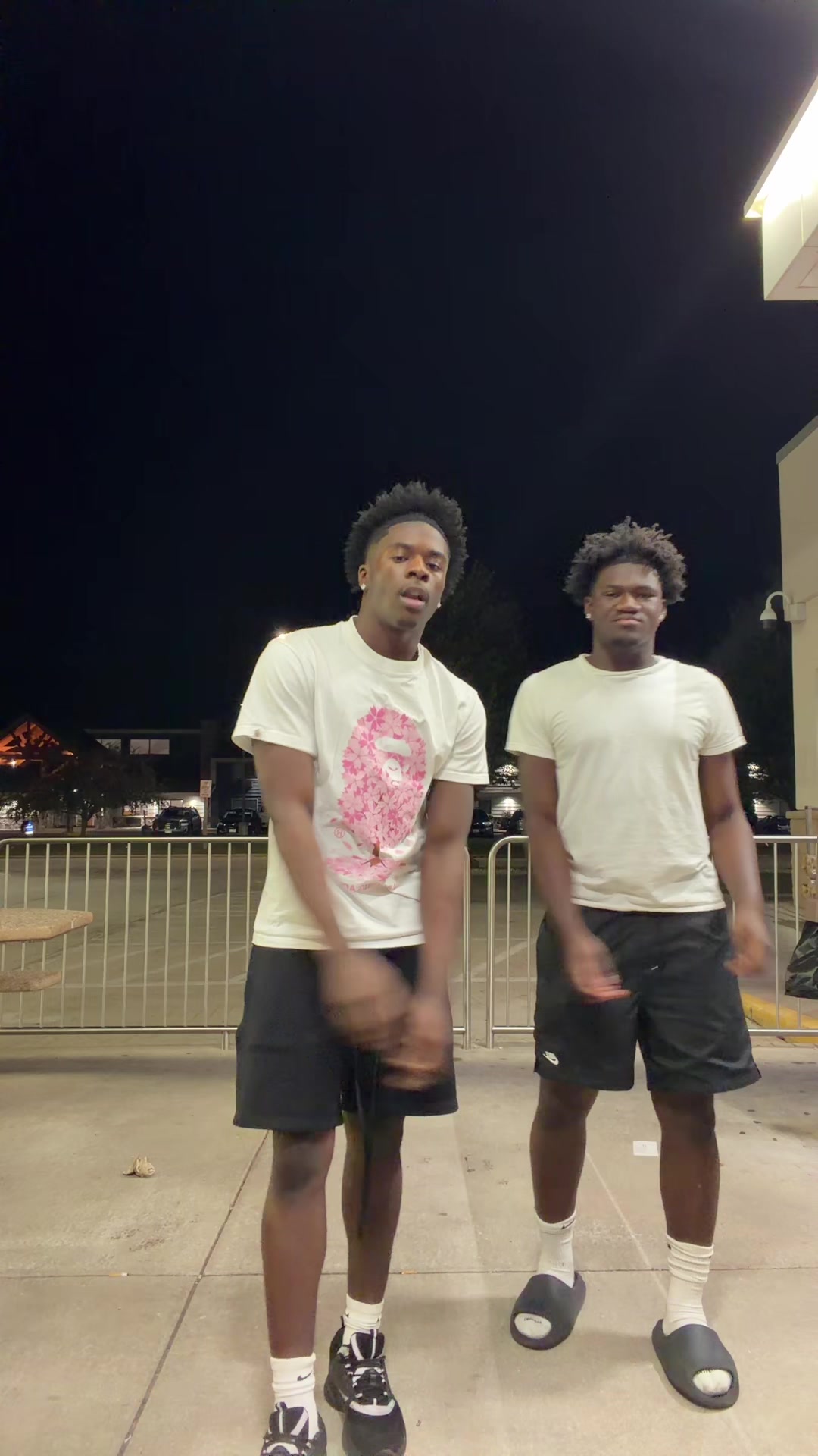 @yn