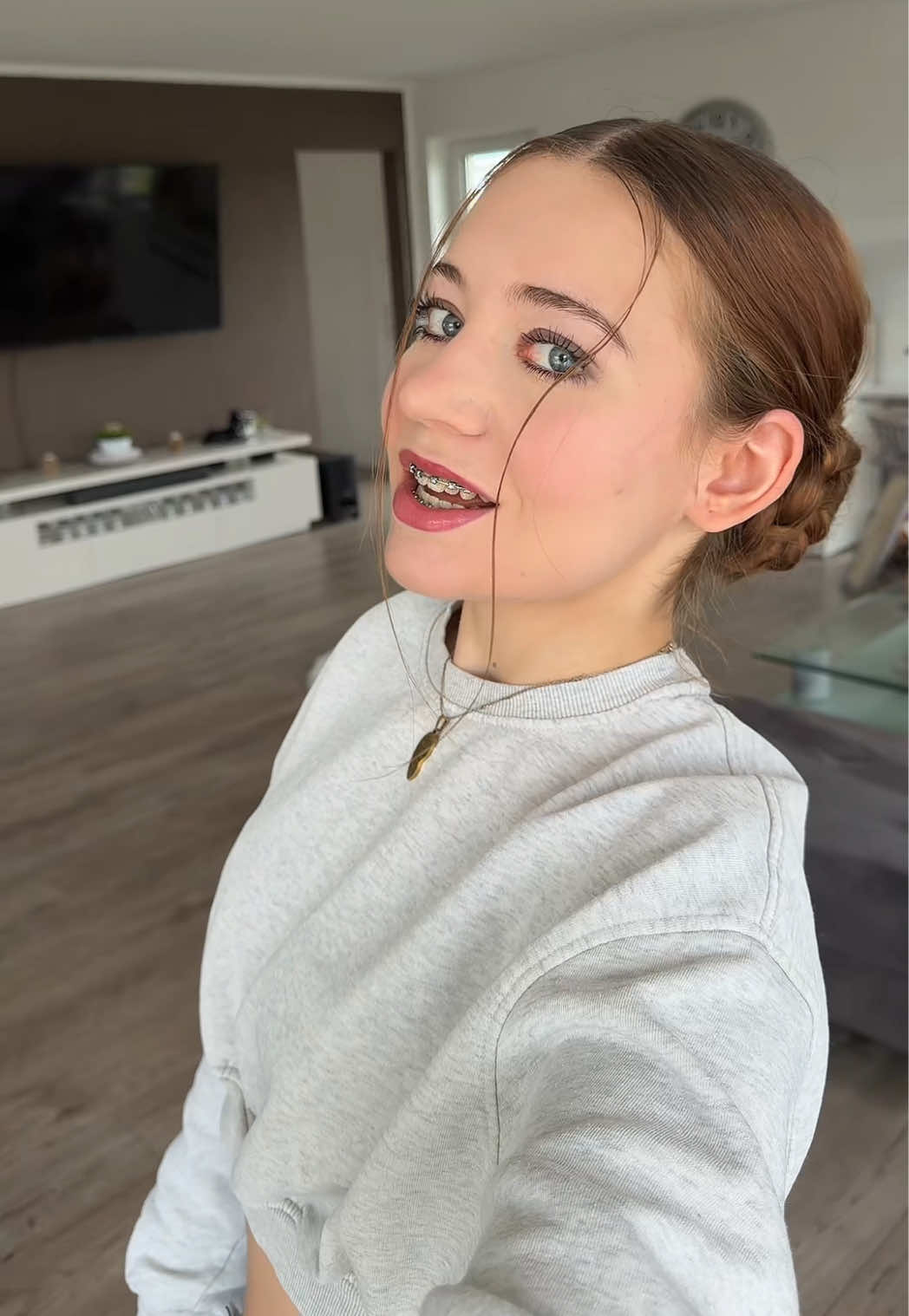 @LUNAAA