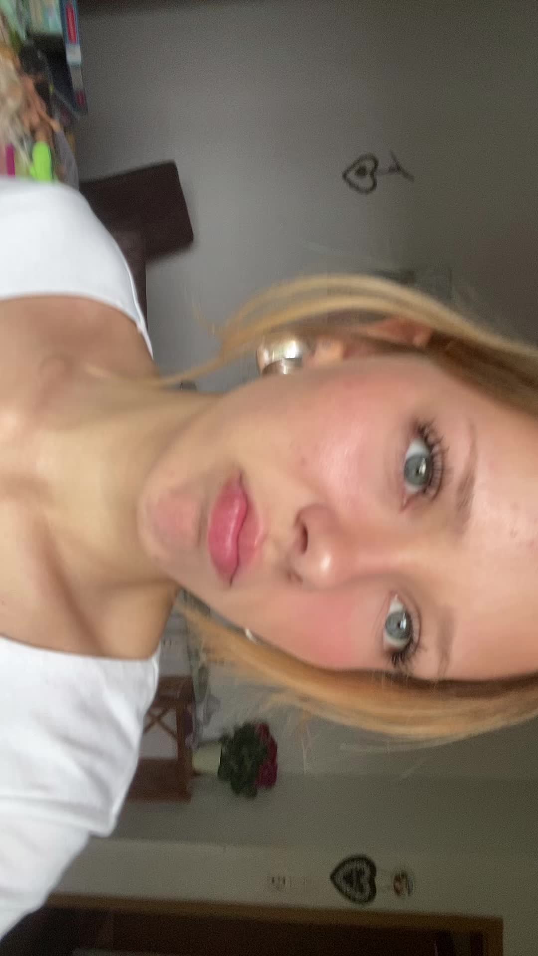 @Lara