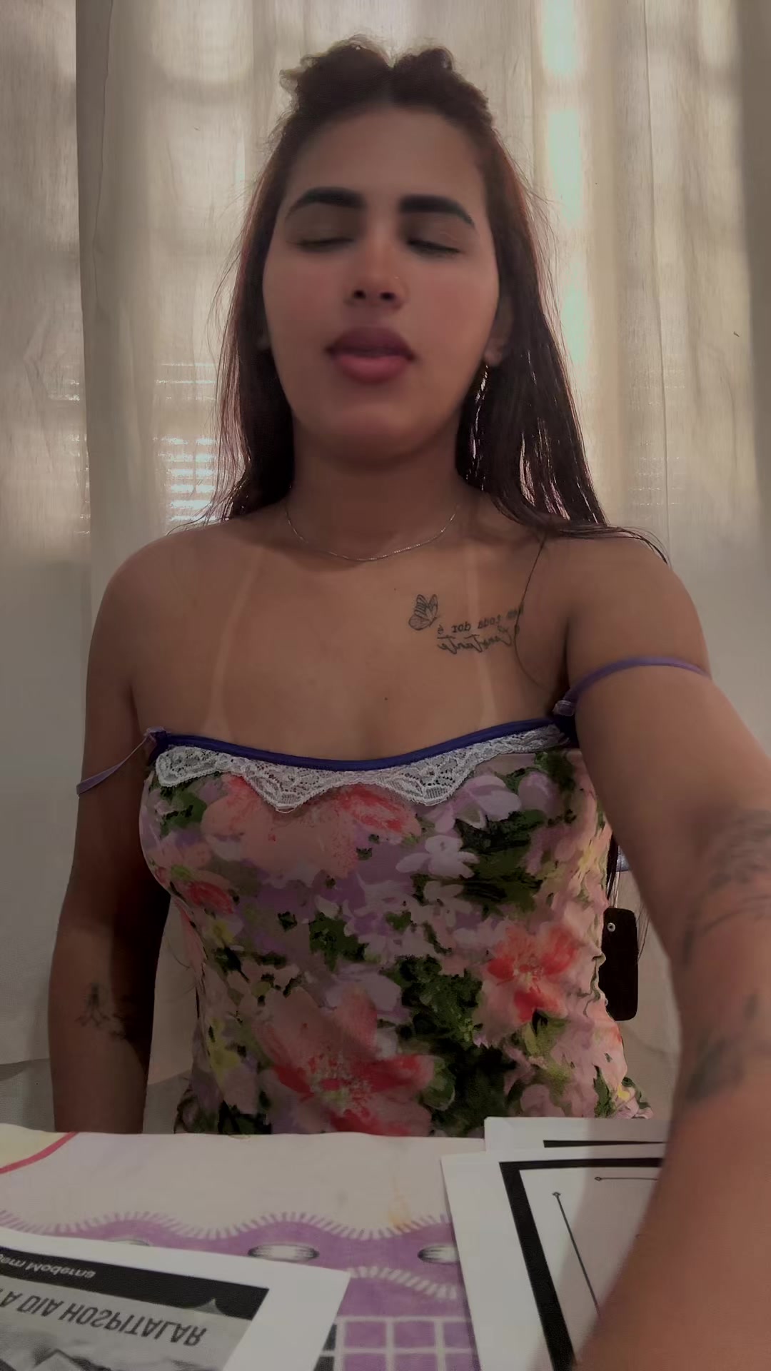 @Raquel_hello
