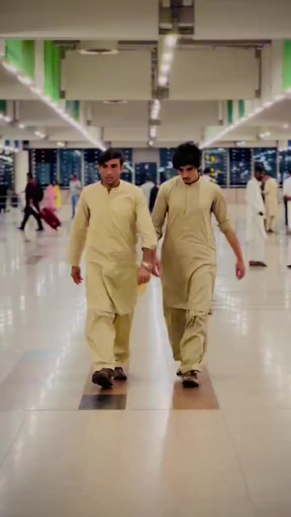 @Desi_boyz10