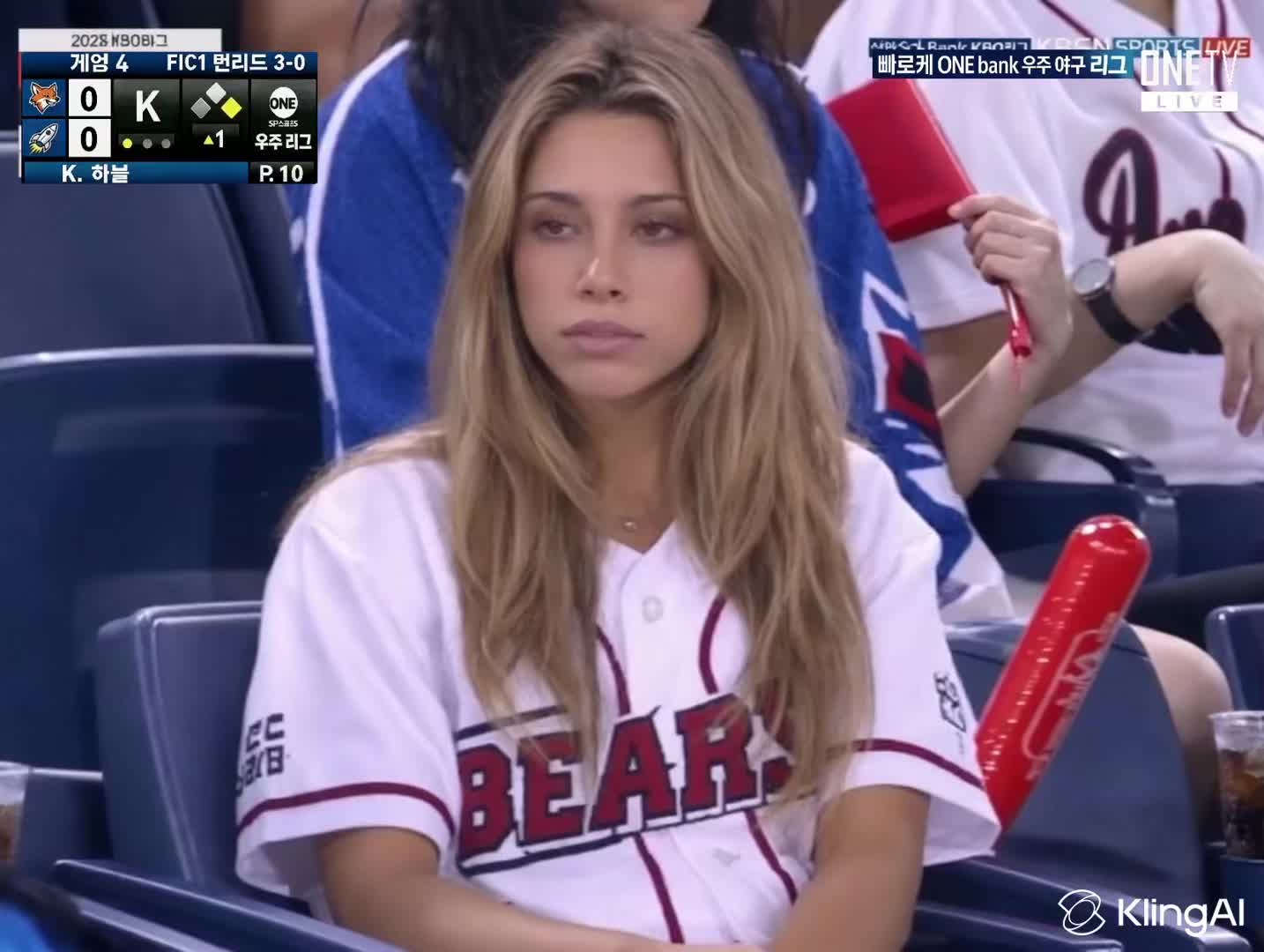 @Nicole
