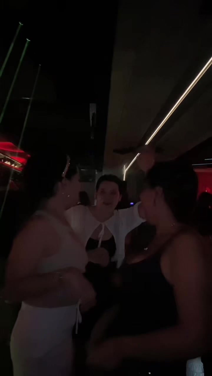@Joyjoy