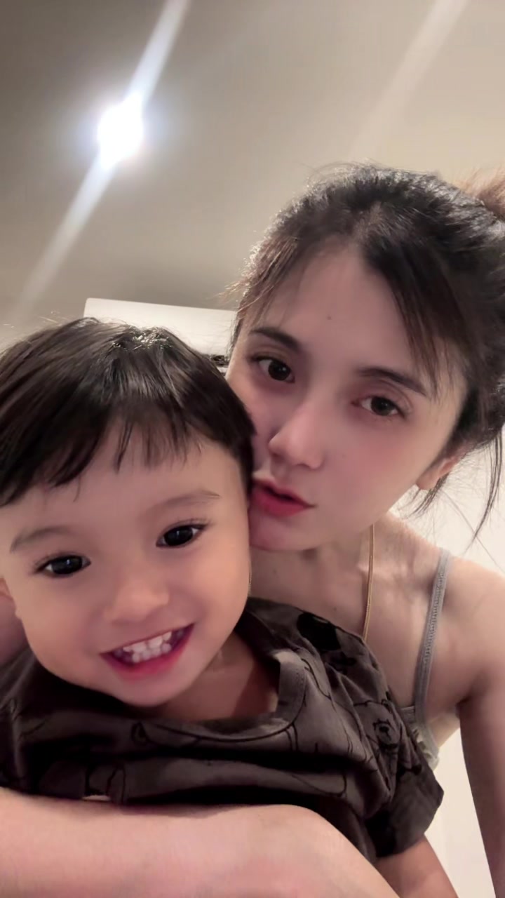 @AnnyMintra🤍