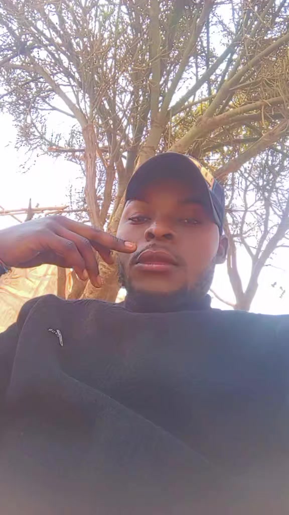 @muyembe02