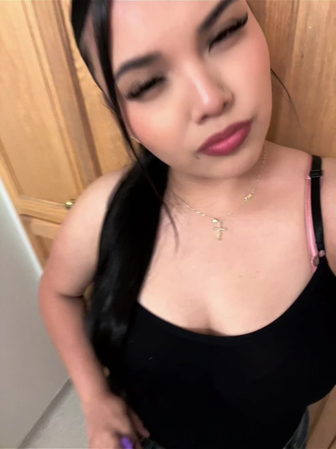 @tonia