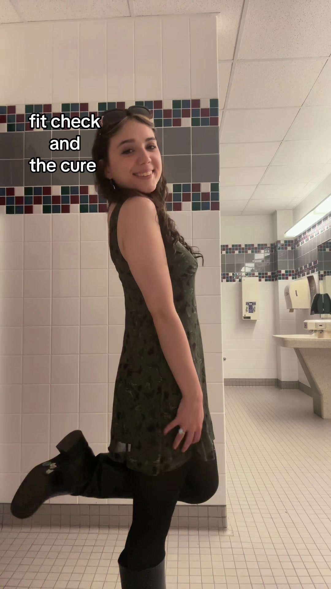 @ellieerosemaryy