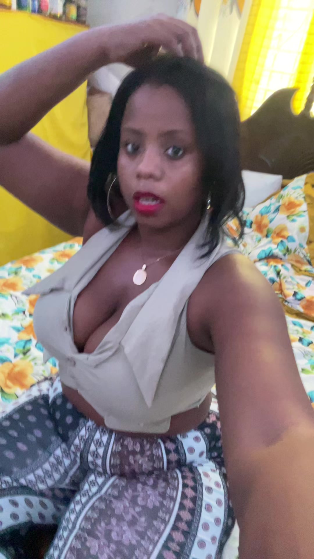 @Alexandra Azor