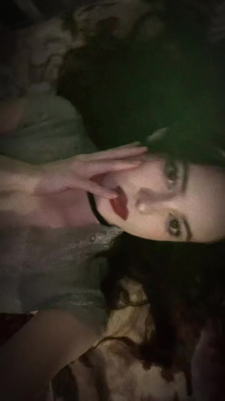 @𝔥𝔢&rsquo;𝔩𝔩𝔤𝔞𖤐