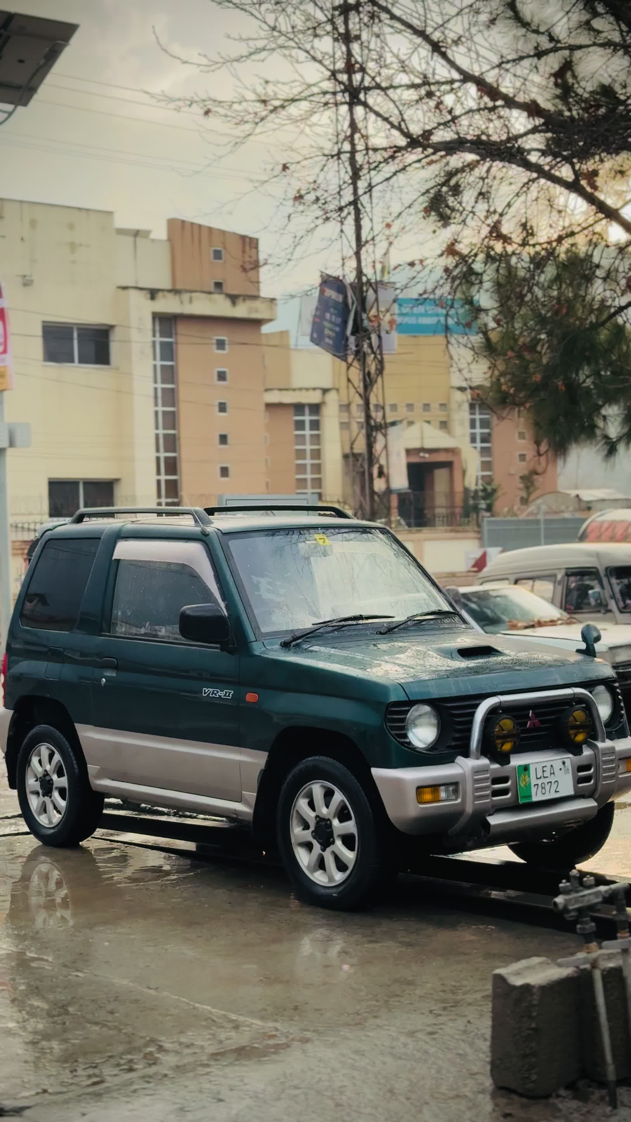 @FourWheels.com