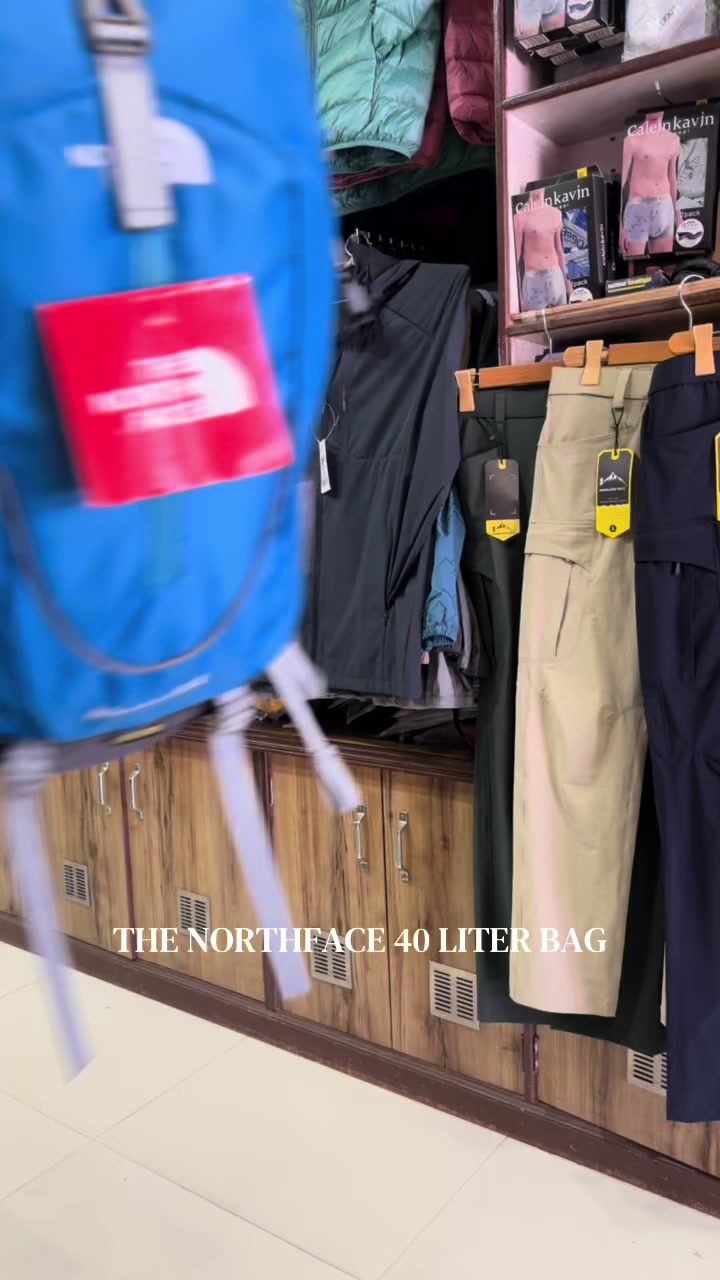 @LAKE FEWA TREKKING SHOP 🧿