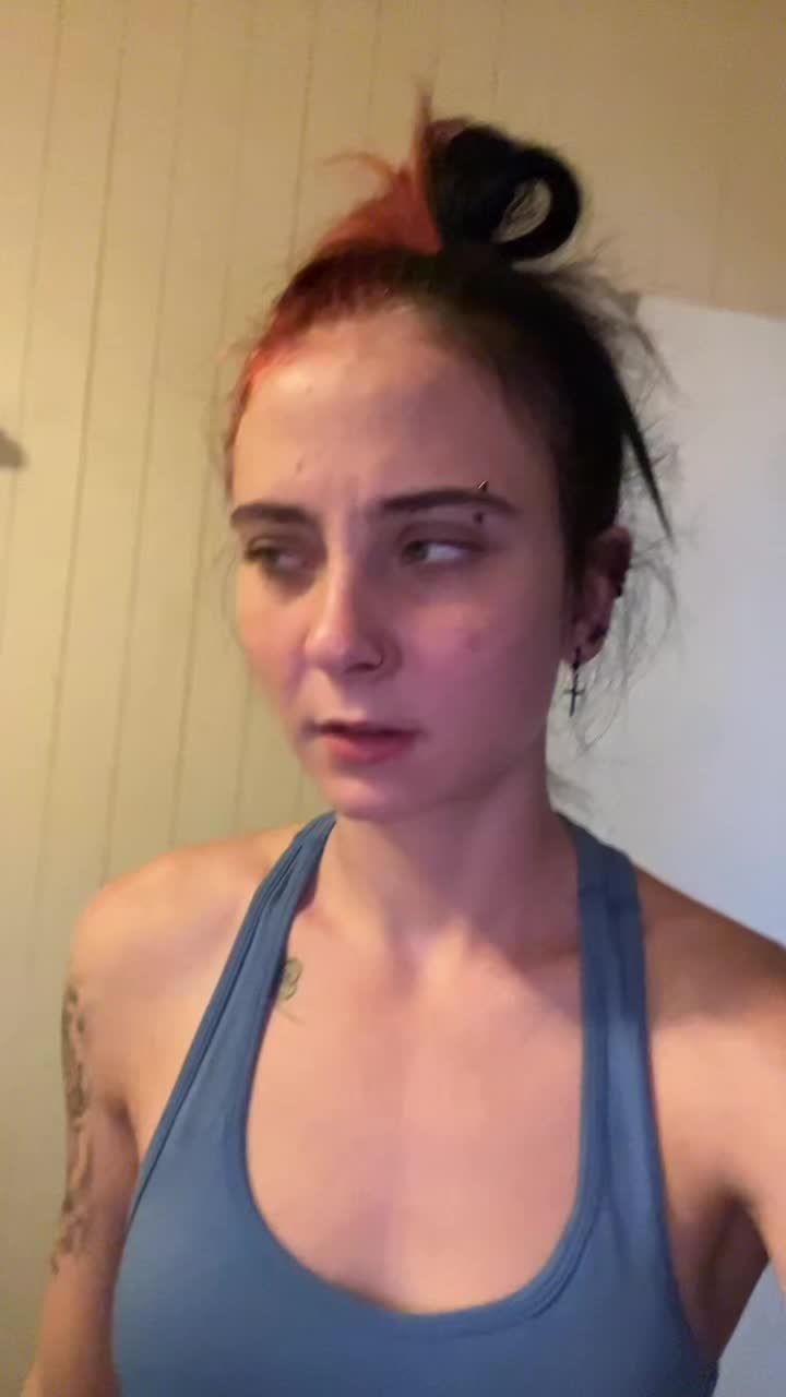 @Candy_Klouds
