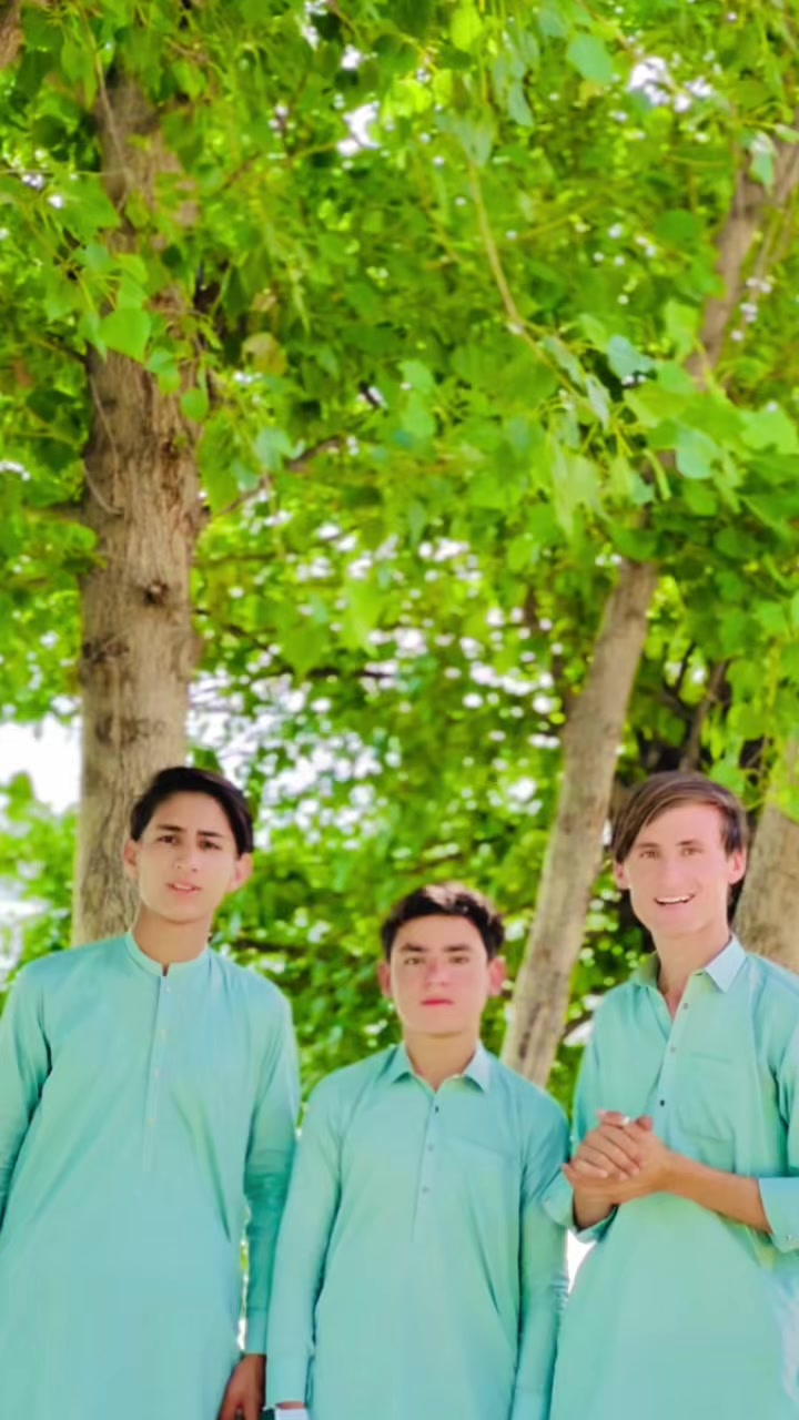 @Awais Zeeb 🕊️