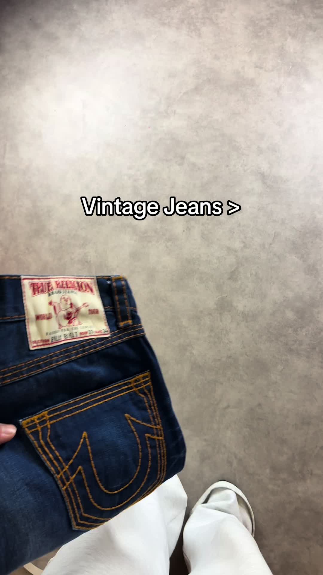 @selected-essentials.com
