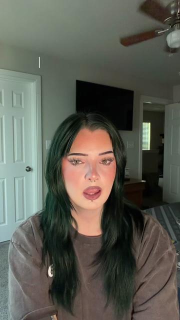 @Makala 🕯️🦇🥀