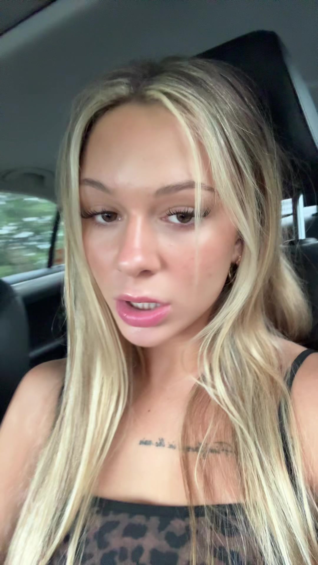 @?