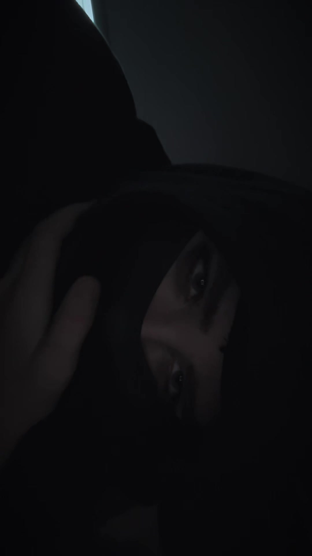 @🖤