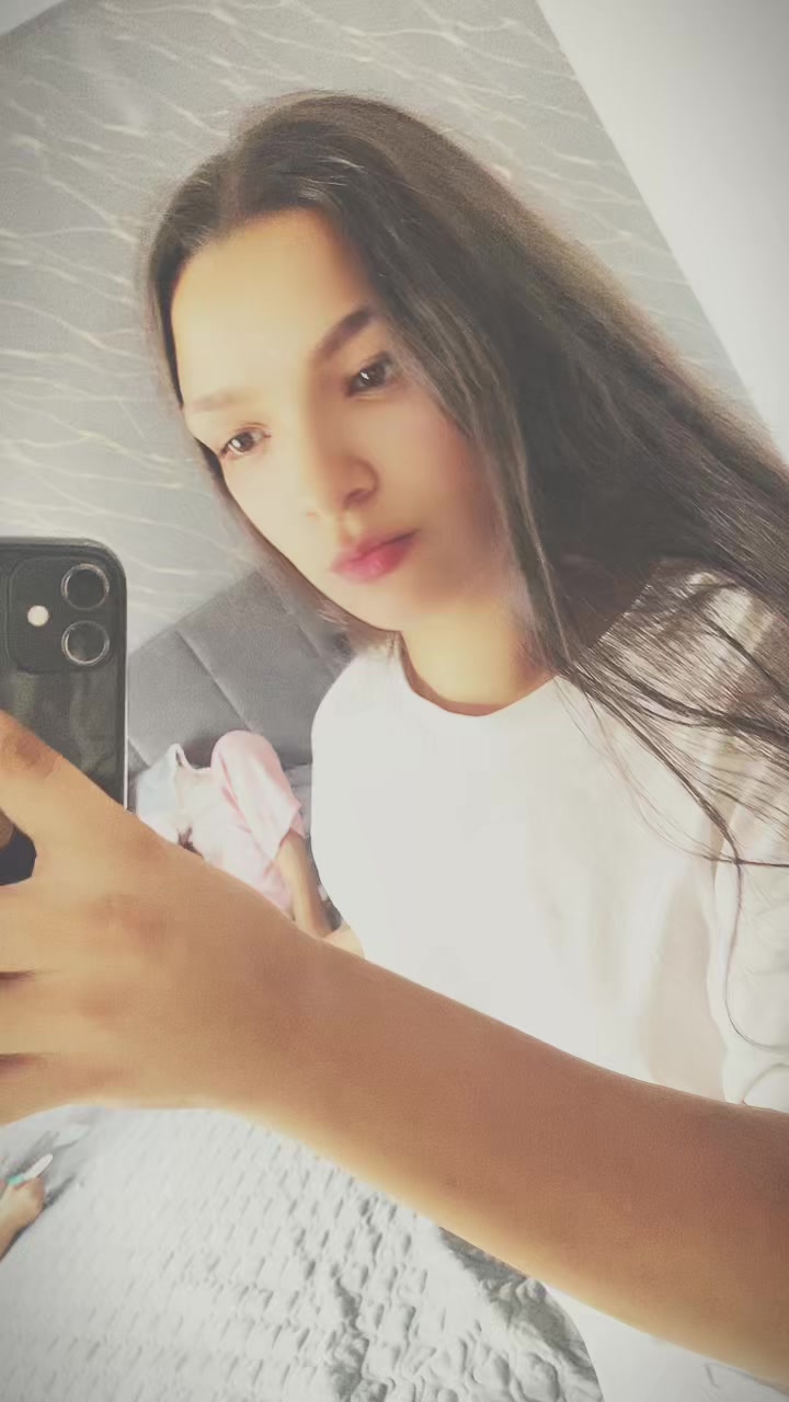 @Estera_.8