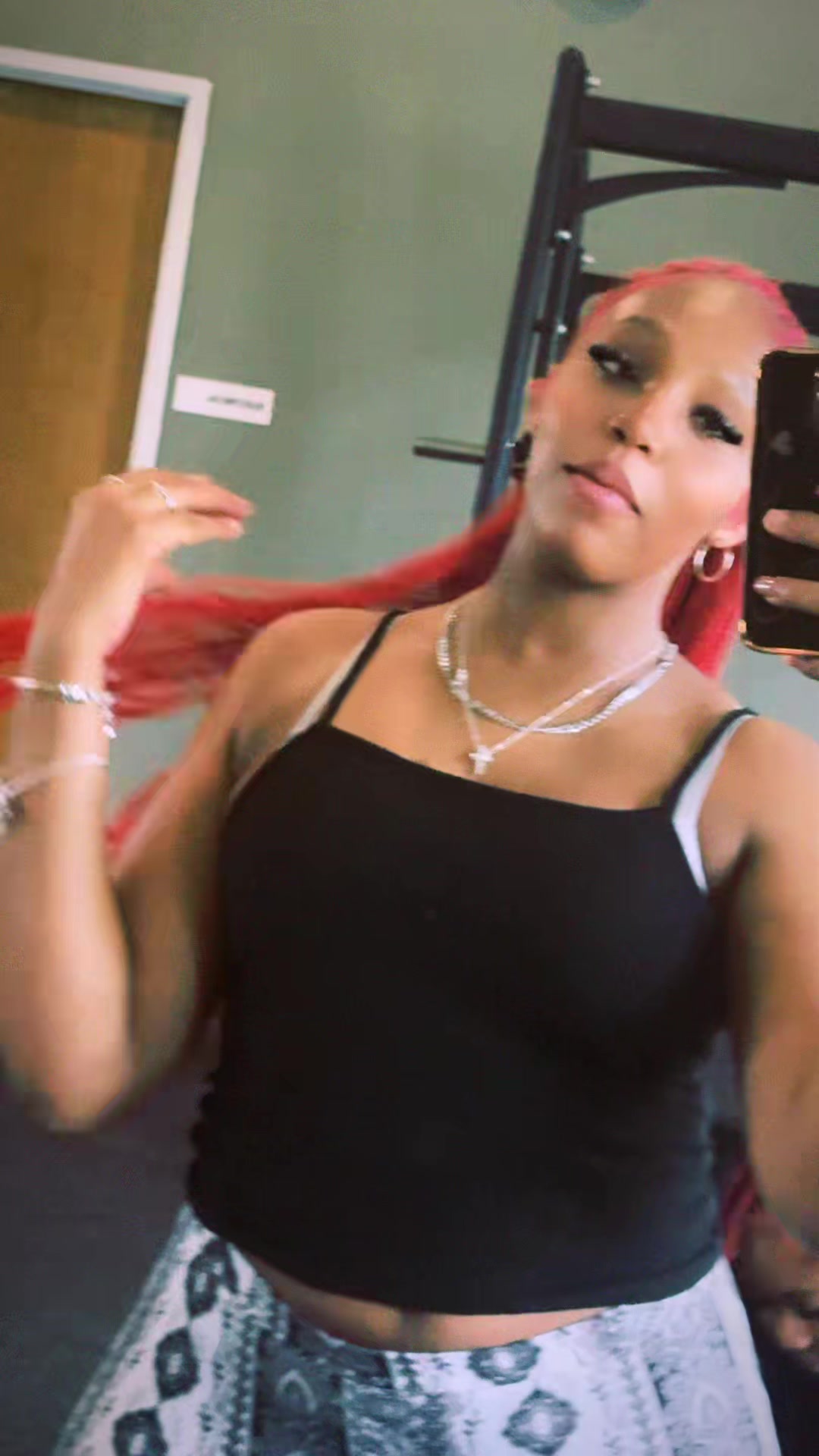 @Shagshshshhe