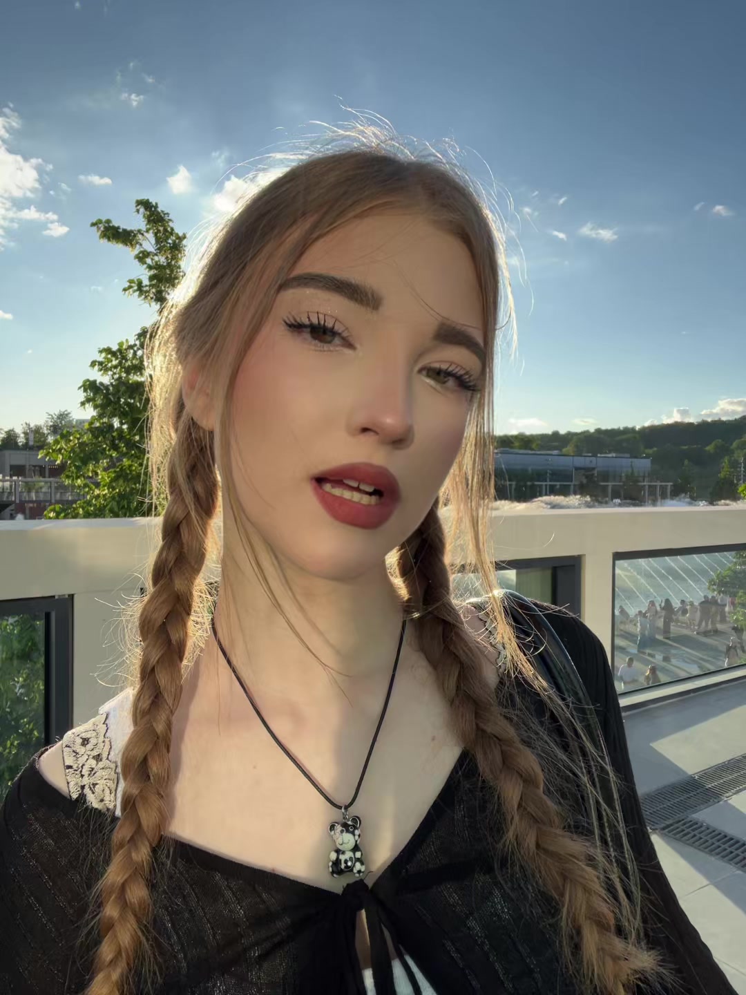 @мельникова
