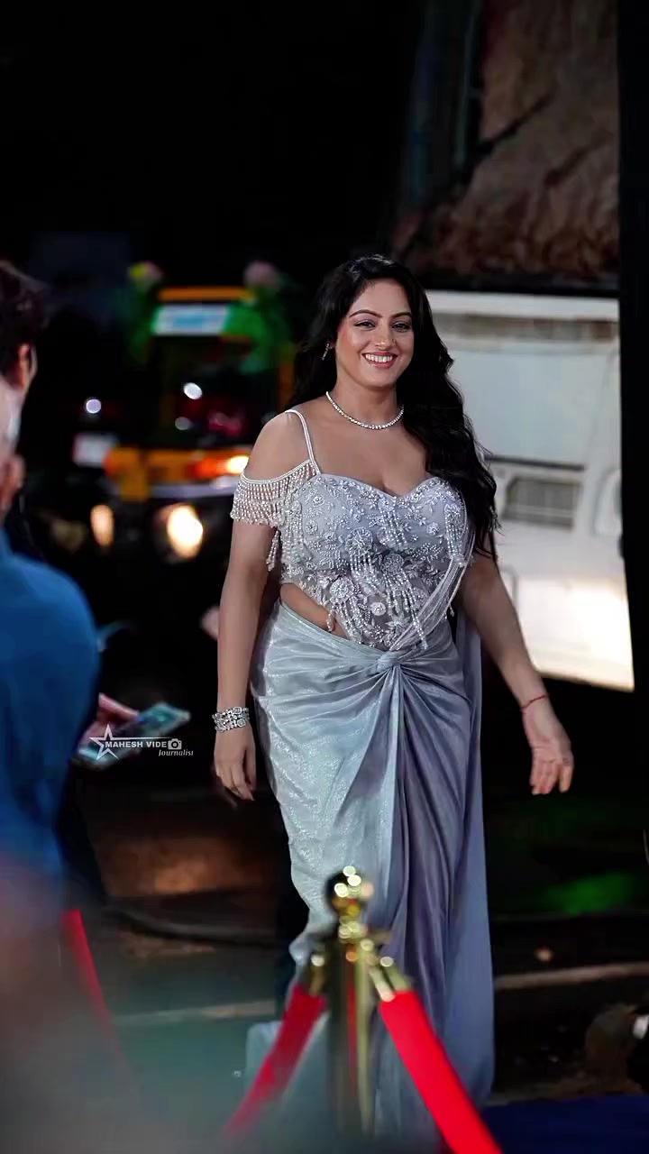 @Bollywood masala👌