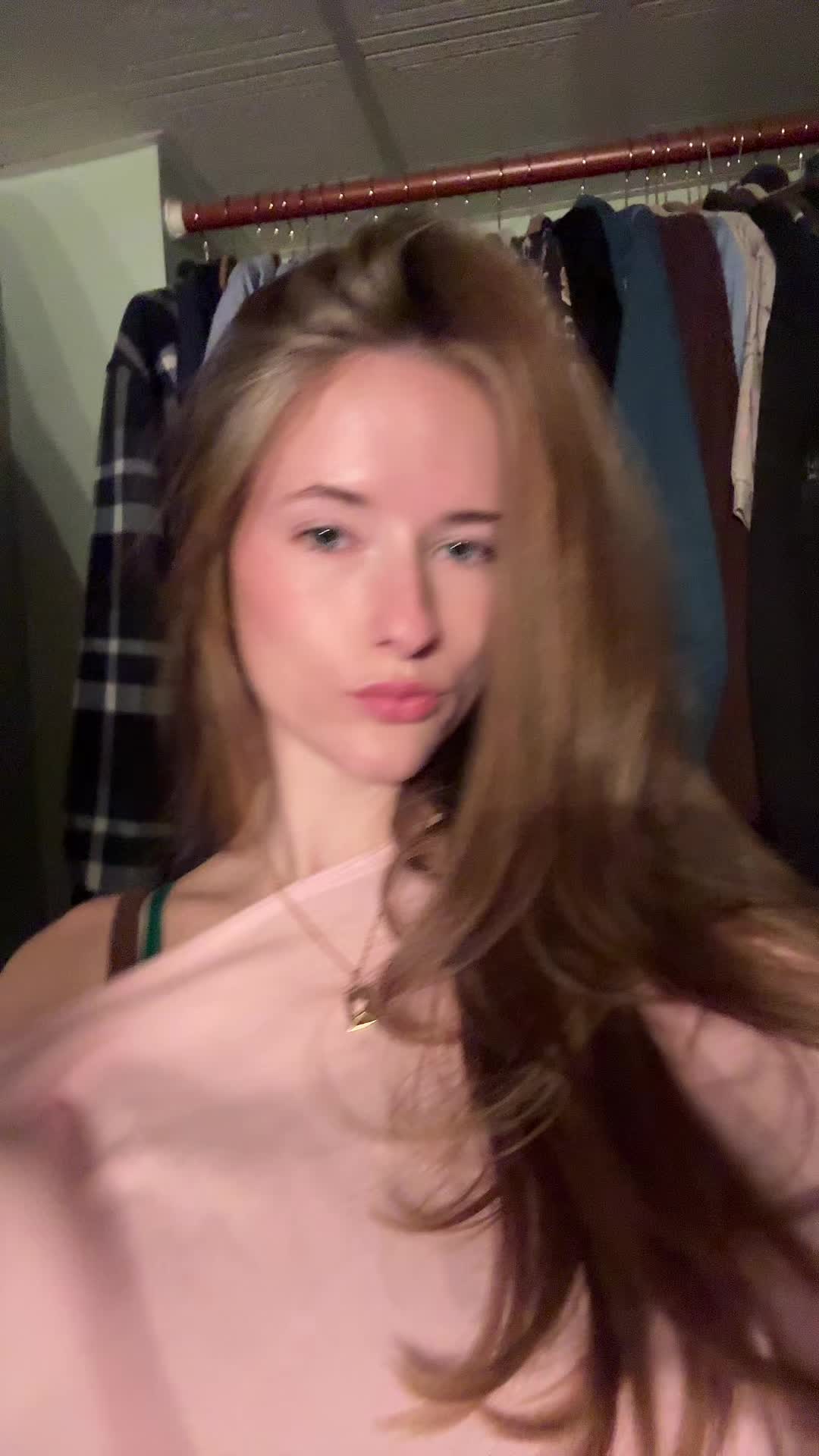 @veronica