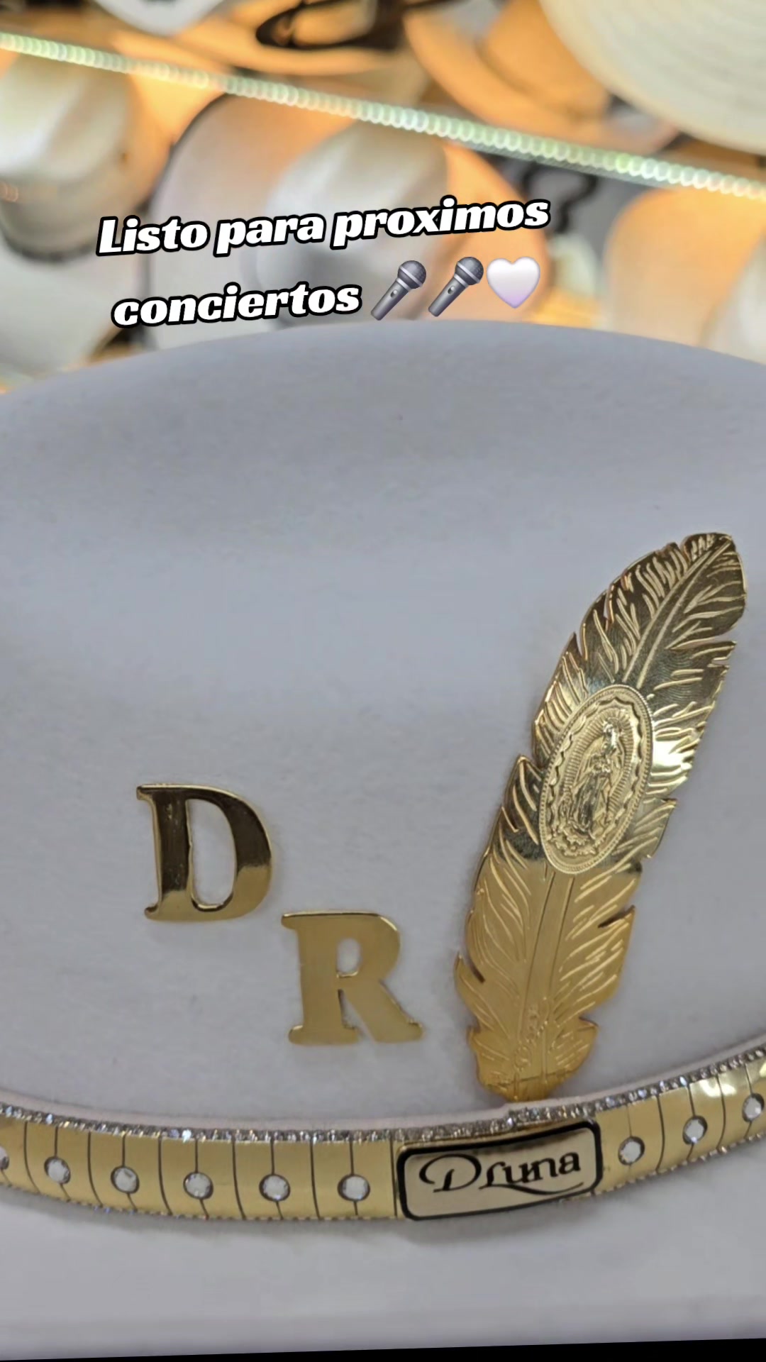 @Sombreros Dluna