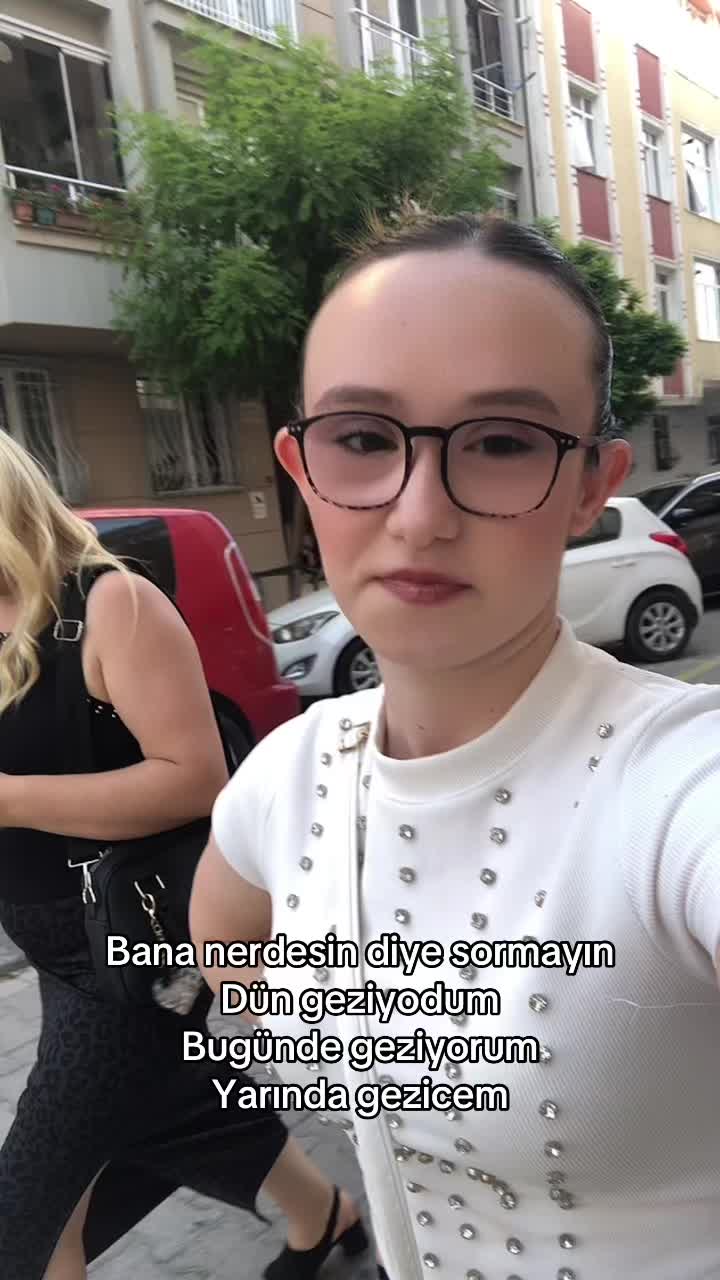 @Nehir Pekşen