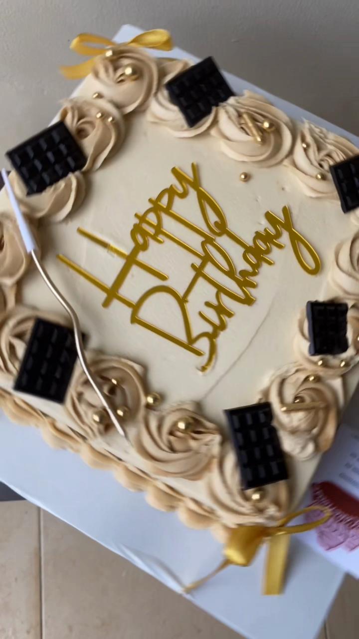 @thecakehouse_256