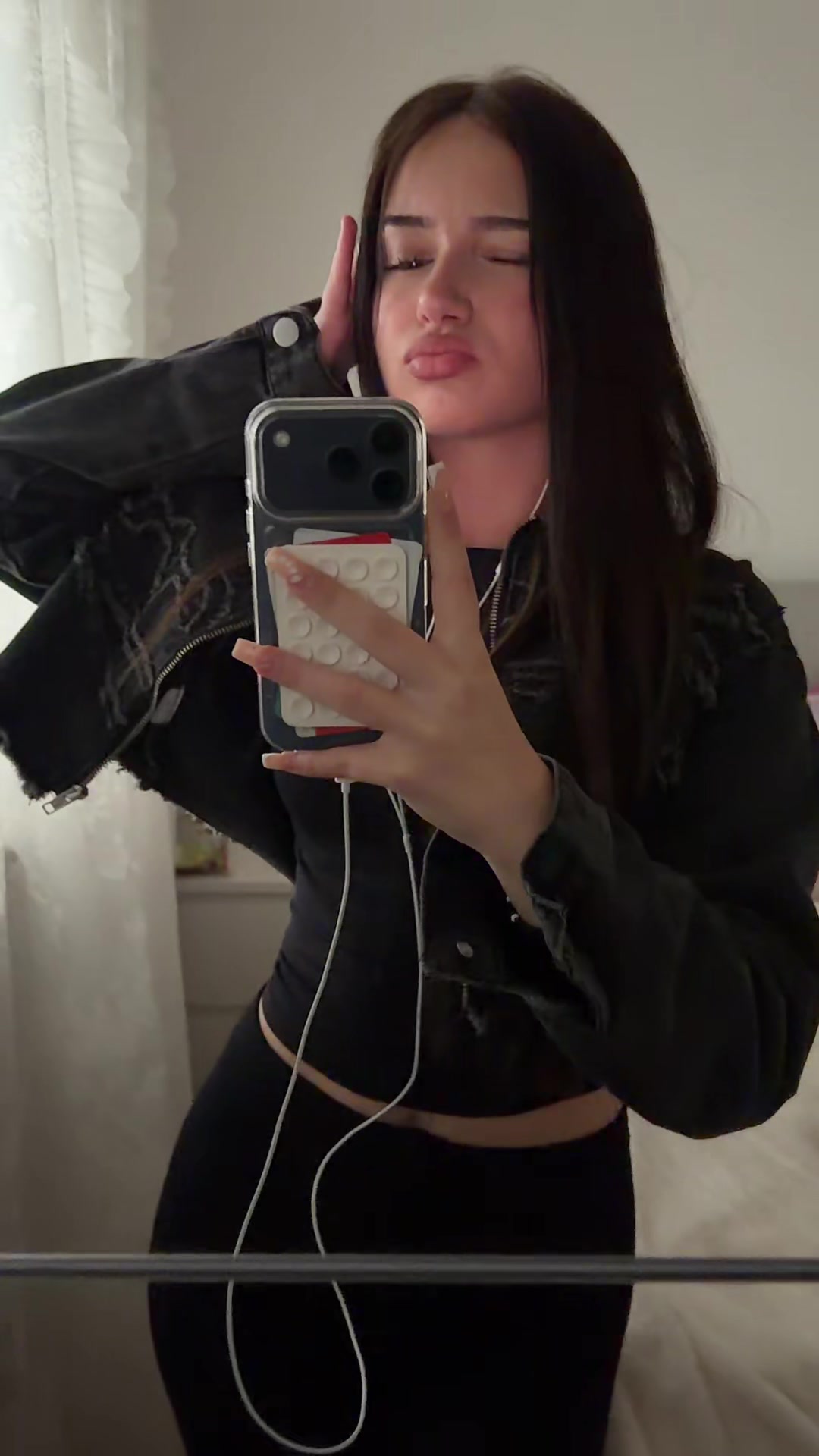 @aleyna