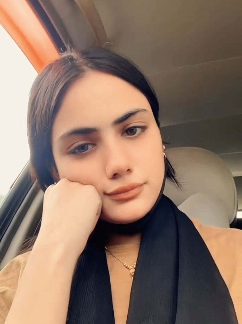 @FATIMA🧚🏻♀️