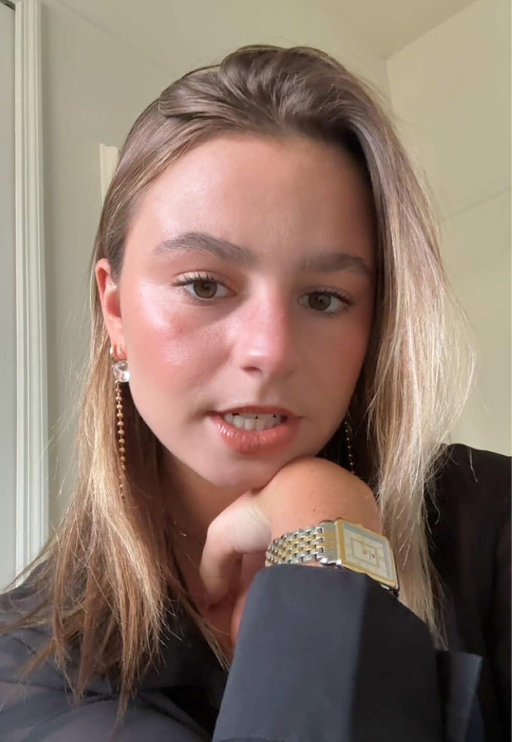 @oliviahudson