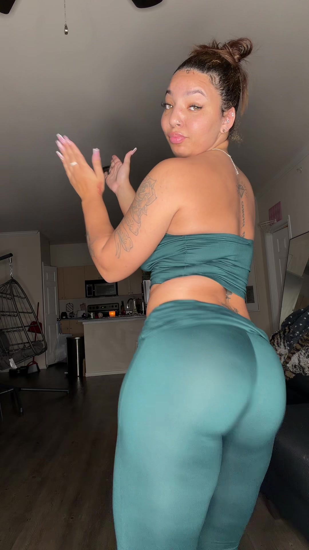 @Tigerstripesleeyaa